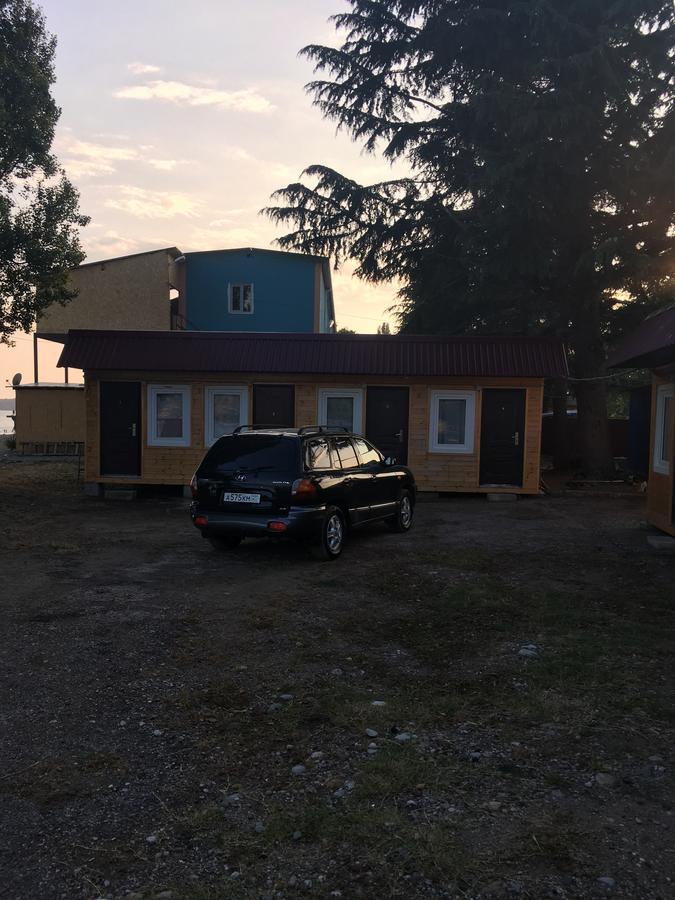 Lidzava Guest House Tri Topolya المظهر الخارجي الصورة